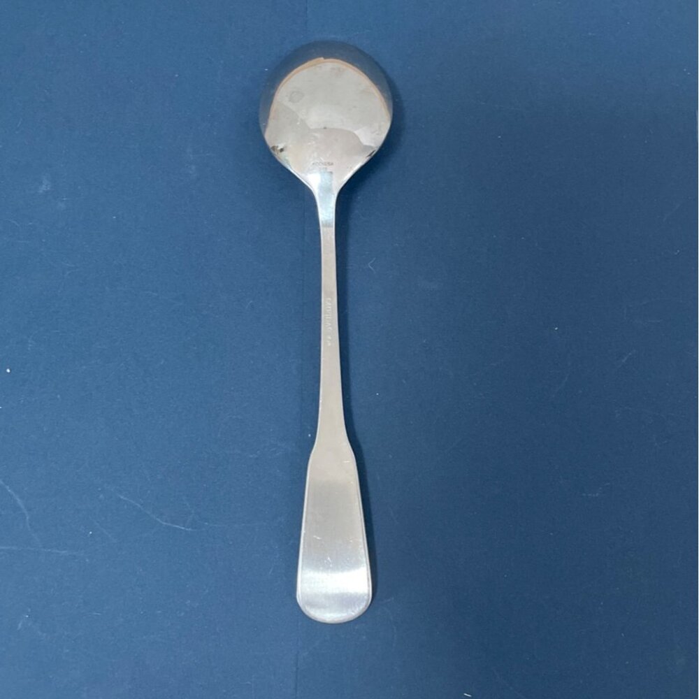 Vintage Oneida Yorktowne Pattern Oval Soup Spoon 18/8 Stainless Steel Flatware - Picture 3 of 6